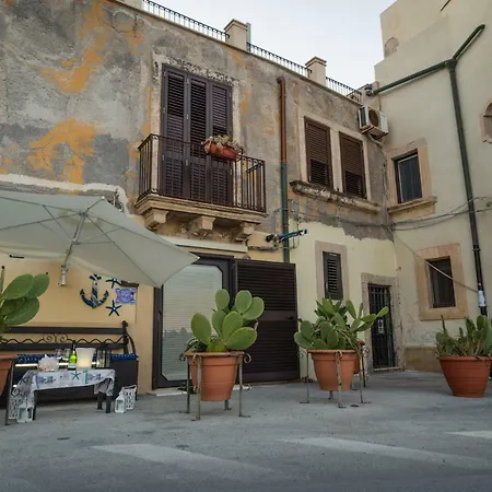 Ortigia Vista Mare Feriehus *